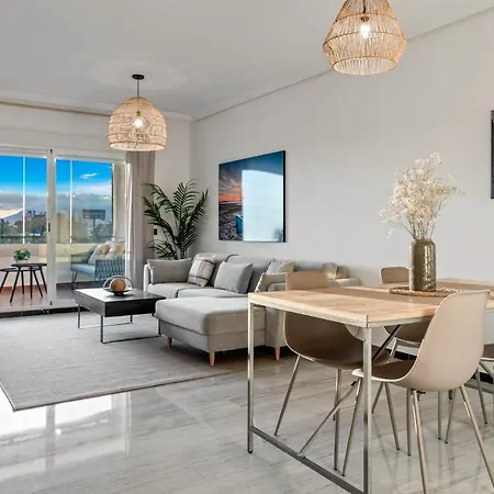 Appartement Modern - 2 Bedrooms, Beachside - Puerto Banus