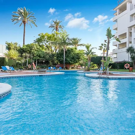 Modern - 2 Bedrooms, Beachside - Puerto Banus