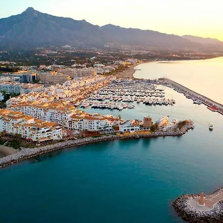 Apartamento Modern - 2 Bedrooms, Beachside - Puerto Banus Marbella