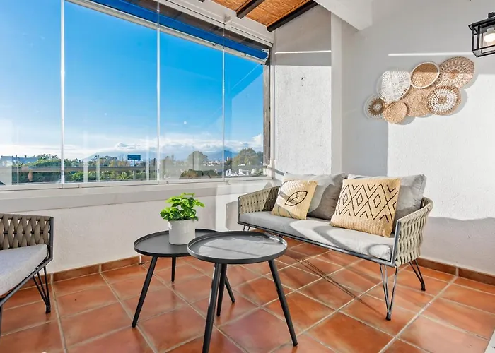 Modern - 2 Bedrooms, Beachside - Puerto Banus Marbella