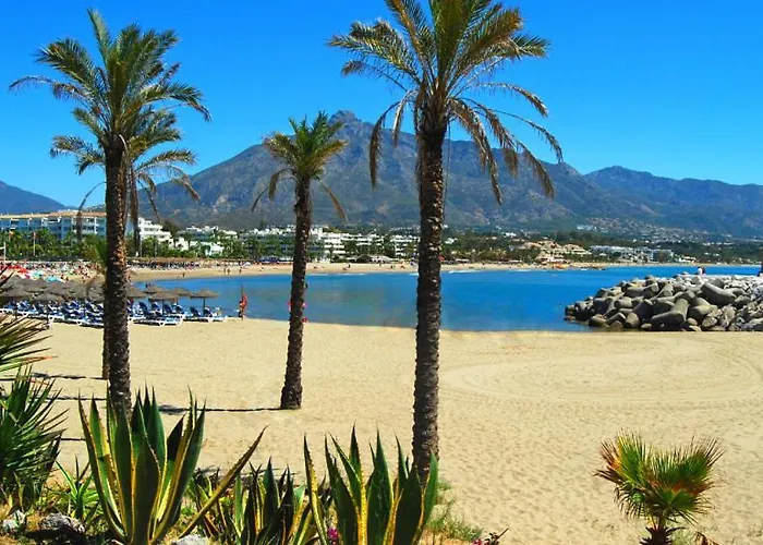 Modern - 2 Bedrooms, Beachside - Puerto Banus Daire