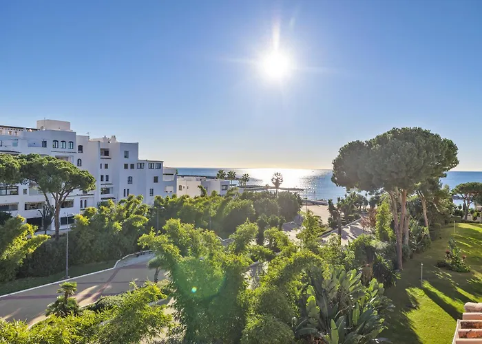 Modern - 2 Bedrooms, Beachside - Puerto Banus