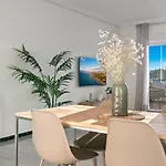 Modern - 2 Bedrooms, Beachside - Puerto Banus *