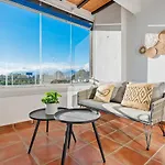 Modern - 2 Bedrooms, Beachside - Puerto Banus Marbella