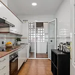 Modern - 2 Bedrooms, Beachside - Puerto Banus Marbella