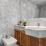Modern - 2 Bedrooms, Beachside - Puerto Banus Apartment