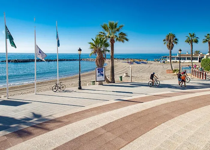 Apartment Modern - 2 Bedrooms, Beachside - Puerto Banus